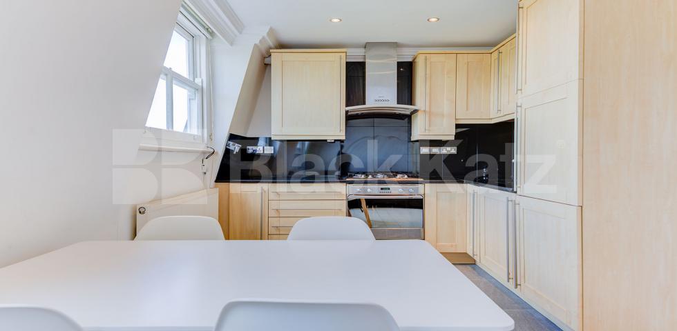 			STUNNING ONE BED!  , 1 Bedroom, 1 bath, 1 reception Flat			 Tollington Way, HOLLOWAY